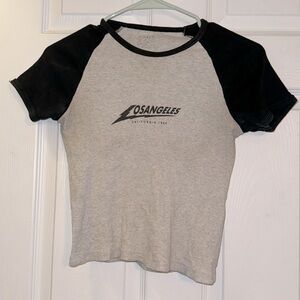 Women’s shirt sleeve T-shirt
